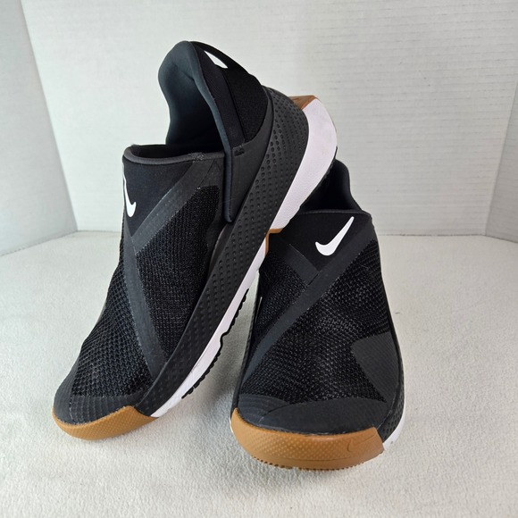 nike go flyease black gum